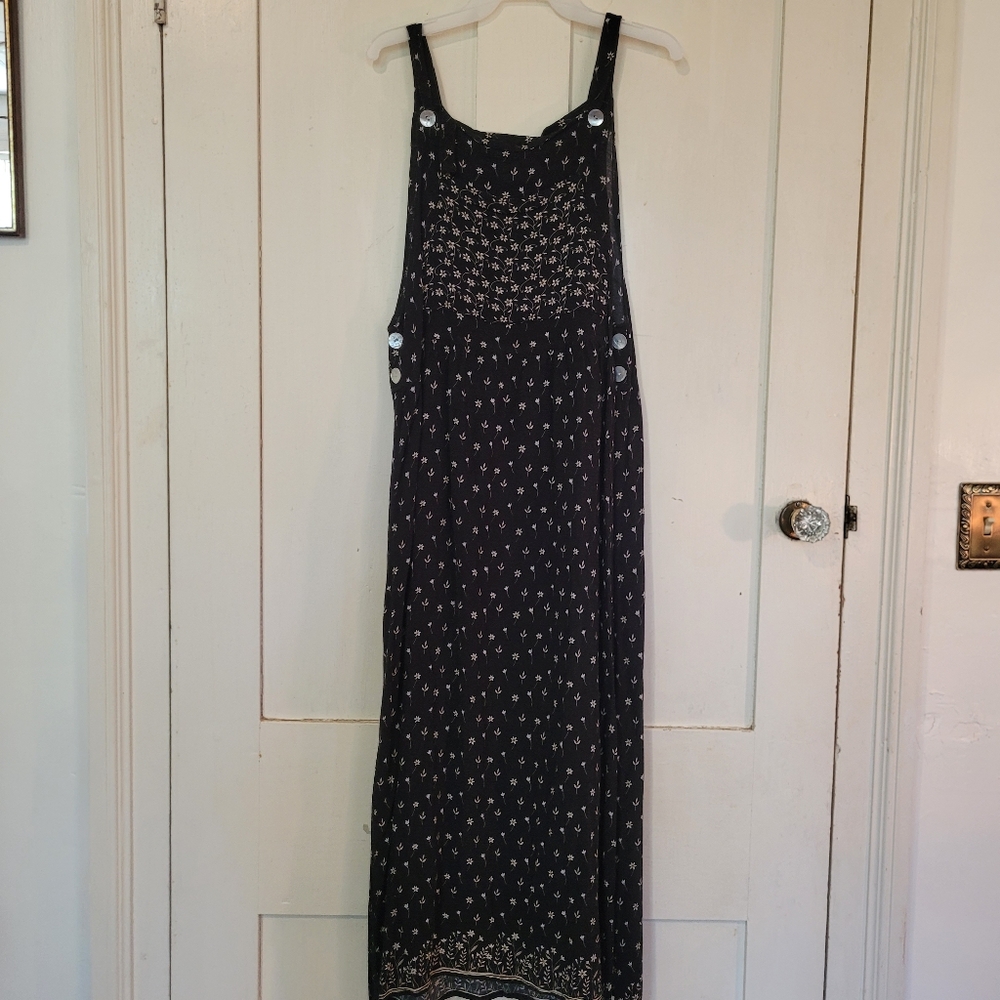 Vintage black floral jumper dress